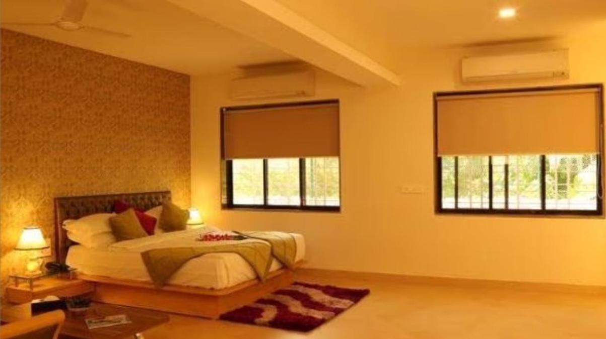 Meritas Seawind Beach Resort, Srīvardhan Exterior foto